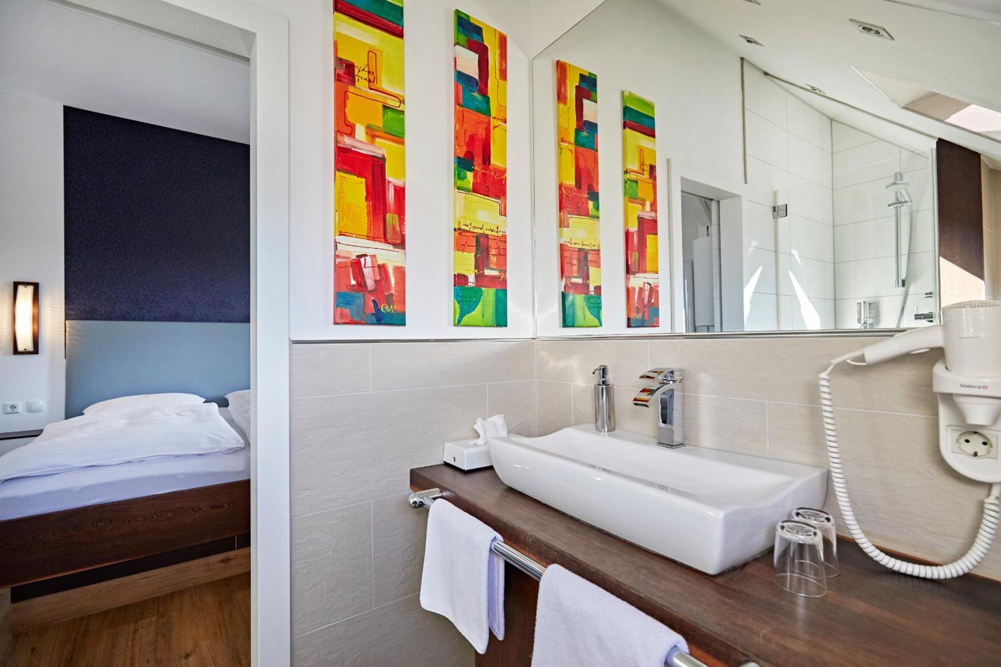 Hotel Zur Wartburg เรดา วีเดนบรุค ภายนอก รูปภาพ
