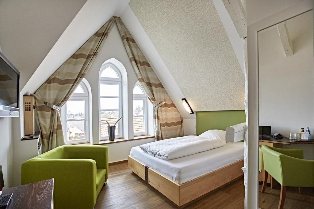 Hotel Zur Wartburg เรดา วีเดนบรุค ภายนอก รูปภาพ
