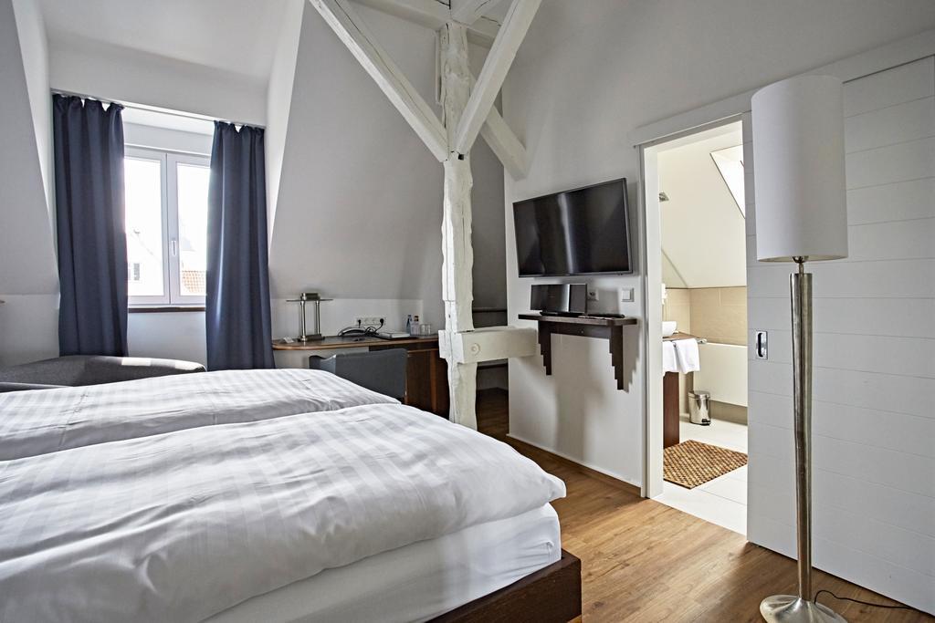 Hotel Zur Wartburg เรดา วีเดนบรุค ภายนอก รูปภาพ